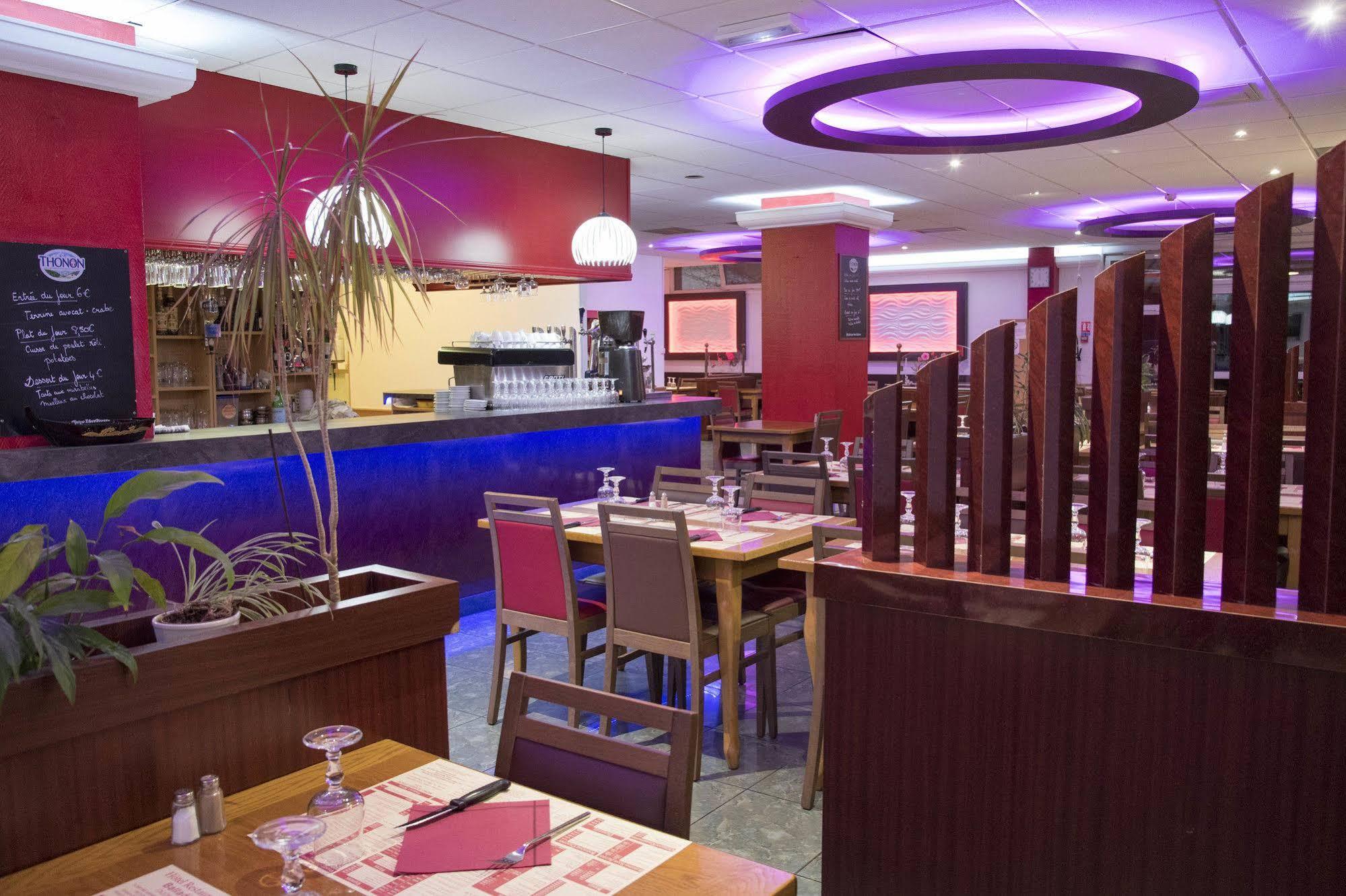 Hotel Restaurant Kyriad Direct Dijon Nord - Zenith - Toison D'Or 외부 사진