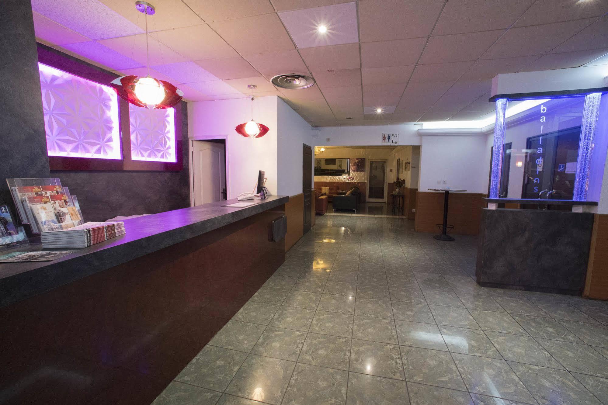 Hotel Restaurant Kyriad Direct Dijon Nord - Zenith - Toison D'Or 외부 사진