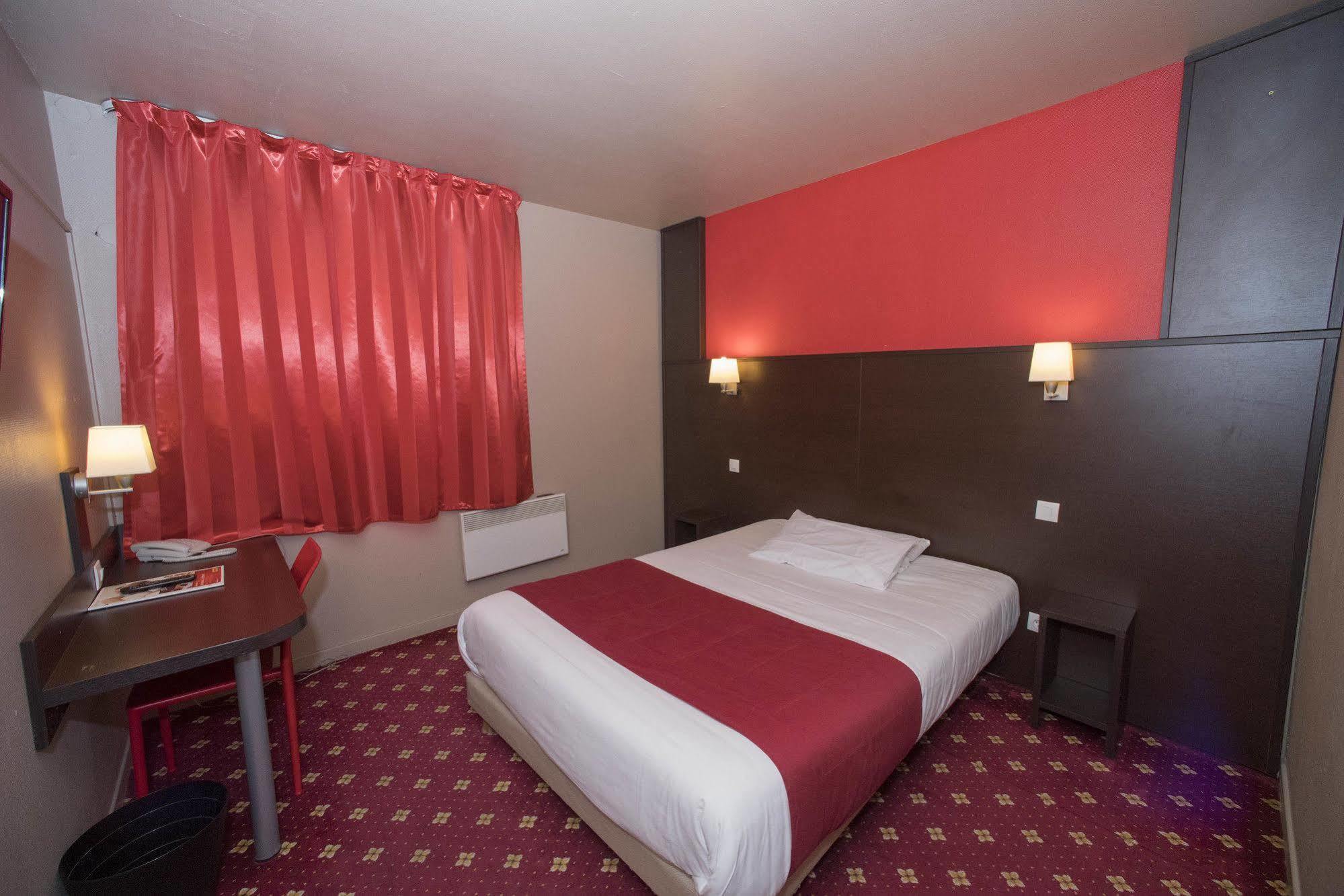 Hotel Restaurant Kyriad Direct Dijon Nord - Zenith - Toison D'Or 외부 사진