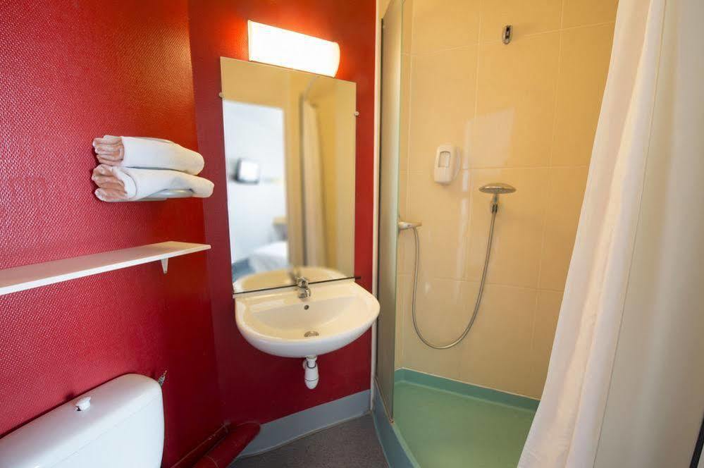 Hotel Restaurant Kyriad Direct Dijon Nord - Zenith - Toison D'Or 외부 사진